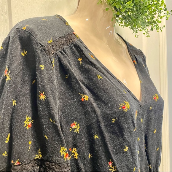 🌸3 for $20 Top Romantic Boho floral Long Sleeve Blouse Size M Flare Bell Sleeve - Picture 10 of 13